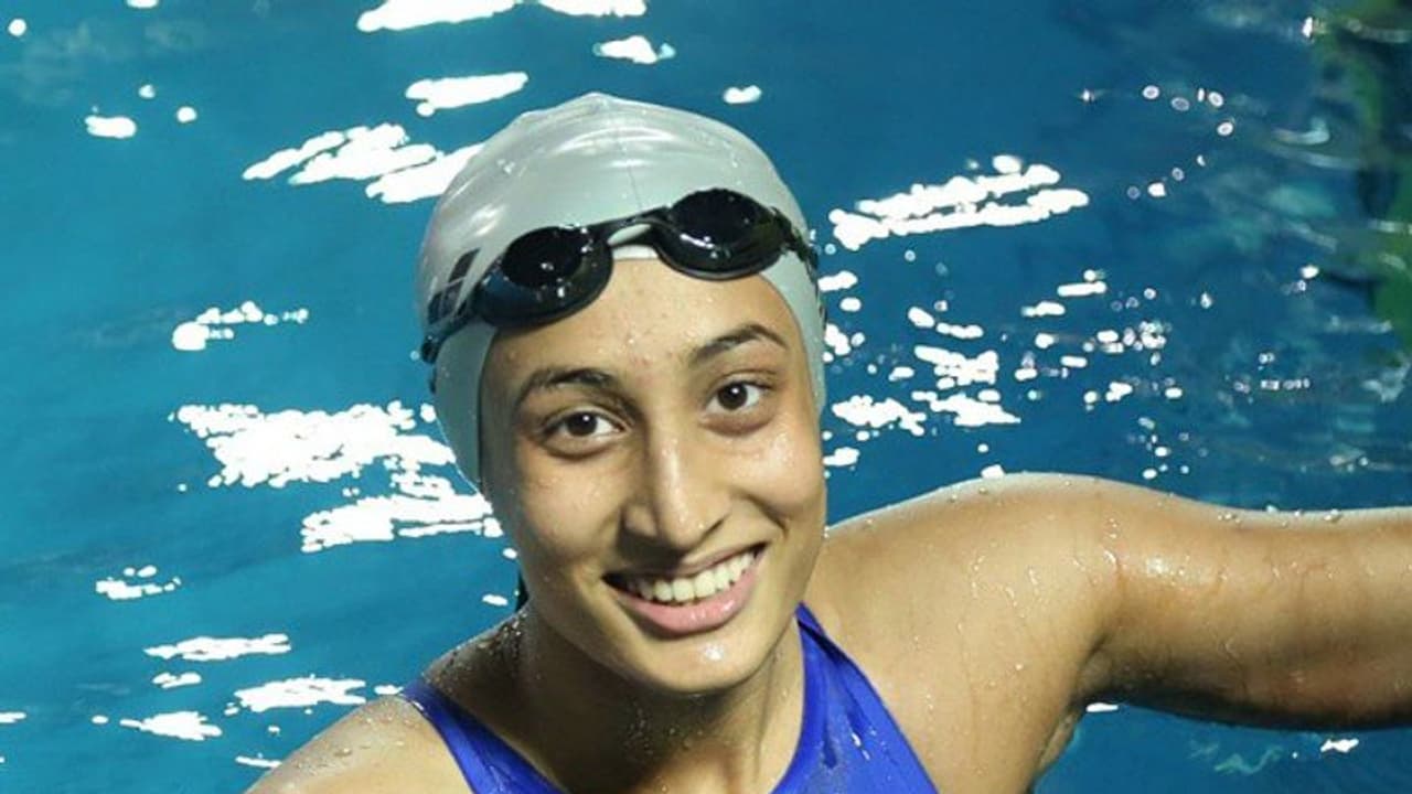 নজির গড়লেন সাঁতারু মান্না প্যাটেল, ভারতের প্রথম মহিলা হিসেবে অলিম্পিকে ২১ বছরের তরুণী নজির গড়লেন সাঁতারু মান্না প্যাটেল, ভারতের প্রথম মহিলা হিসেবে অলিম্পিকে ২১ বছরের তরুণী