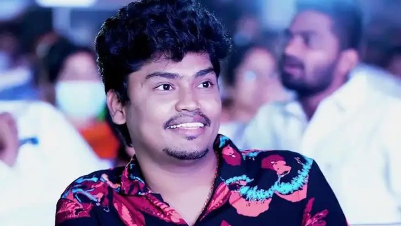 Bigg Boss Telugu: బిగ్ బాస్ షోకి జబర్దస్త్ కెవ్వు కార్తీక్... గ్రాండ్ వైల్డ్ గ్రాండ్ ఎంట్రీ! Bigg Boss Telugu: బిగ్ బాస్ షోకి జబర్దస్త్ కెవ్వు కార్తీక్... గ్రాండ్ వైల్డ్ గ్రాండ్ ఎంట్రీ!