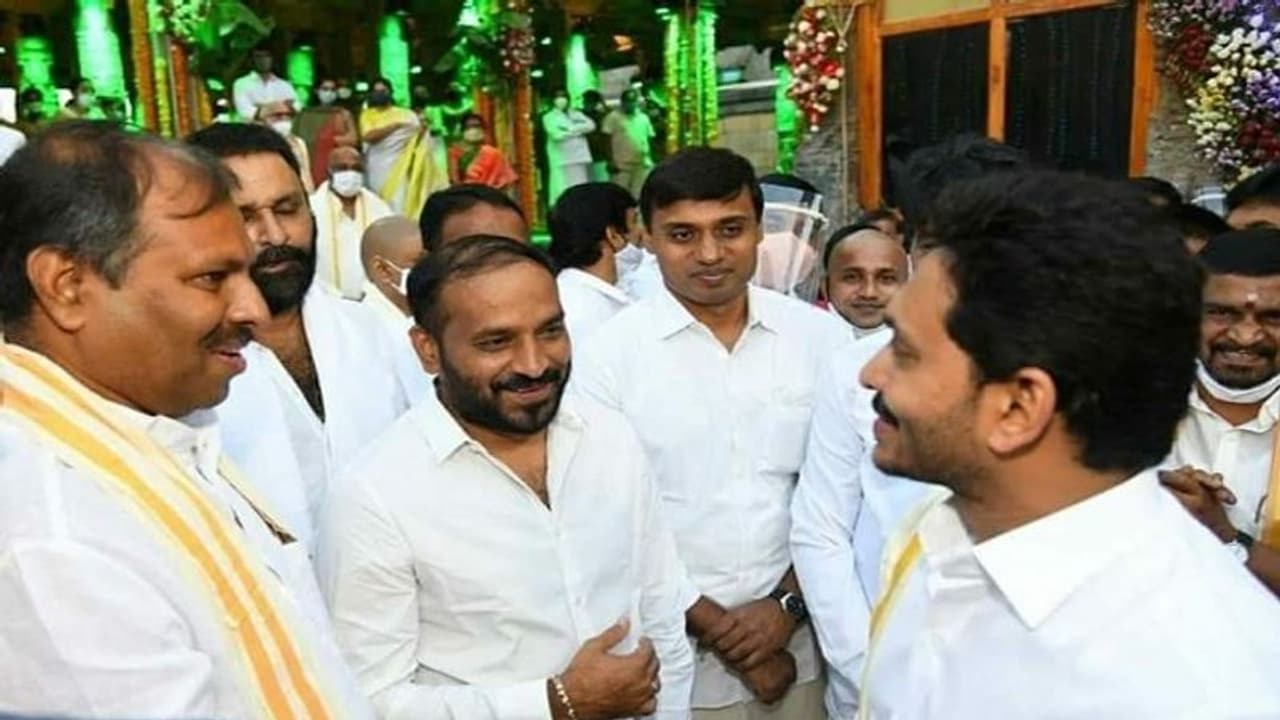 కృష్ణాజలాల ఎత్తిపోతల పథకం పనుల్లో మరో ముందడుగు.. ఆదివారం భూమిపూజ.. కృష్ణాజలాల ఎత్తిపోతల పథకం పనుల్లో మరో ముందడుగు.. ఆదివారం భూమిపూజ..