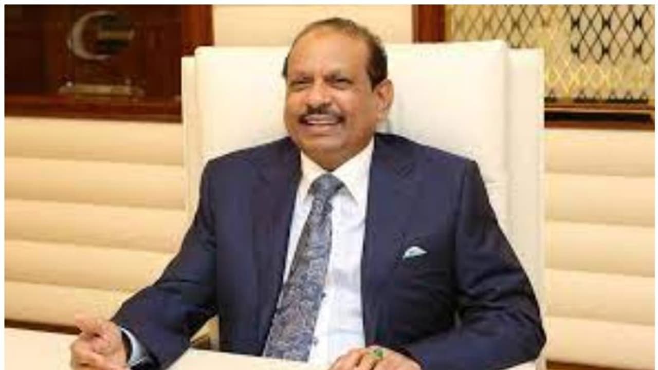 ലോകത്തെ സമ്പന്നരുടെ പട്ടികയുമായി ഫോബ്സ്; മലയാളികളില്‍ ഒന്നാം സ്ഥാനത്ത് യൂസഫ് അലി