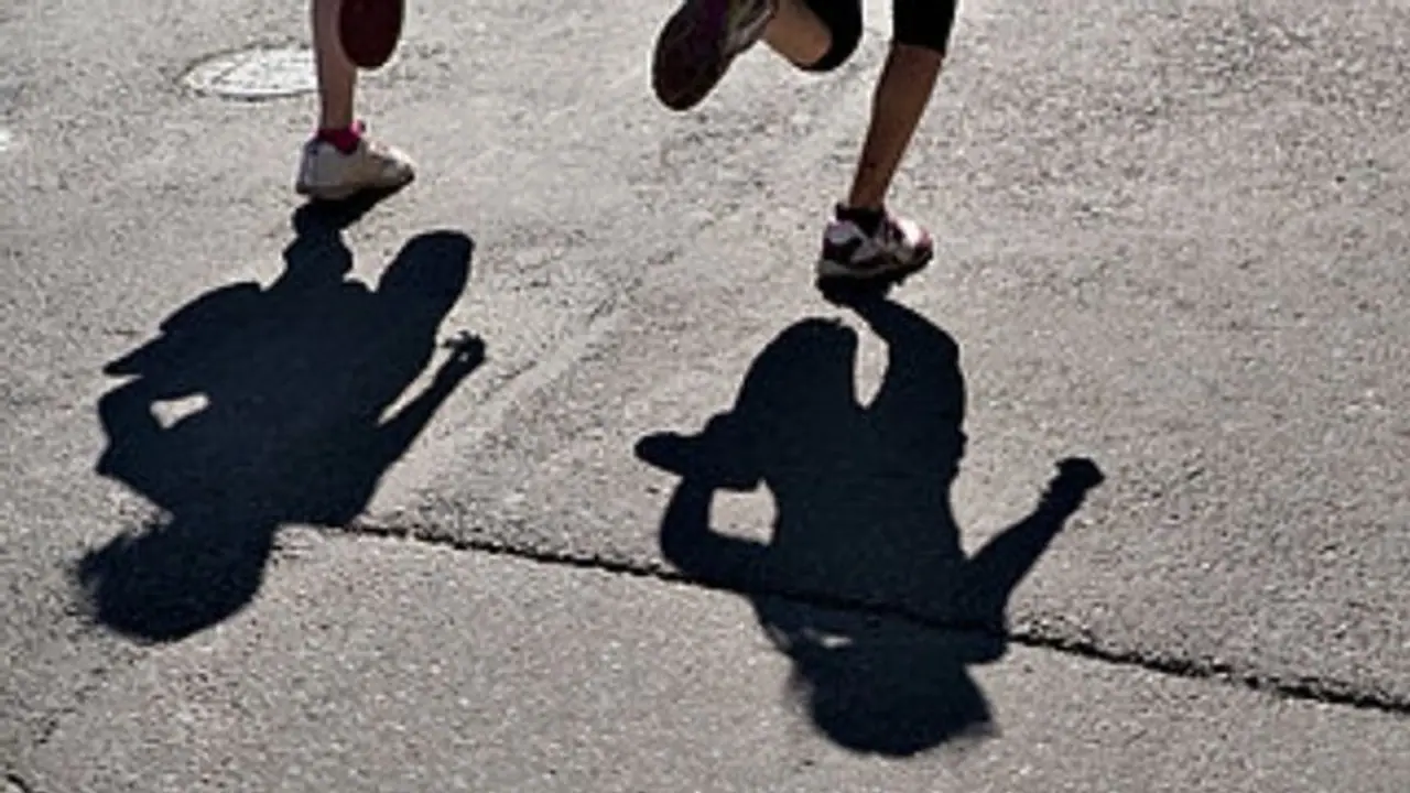 ബാലികാസദനത്തിൽ നിന്ന് ഒളിച്ചോടിയ നാല് പെൺകുട്ടികളെ വാൻ ഡ്രൈവർ പൊലീസിൽ ഏൽപ്പിച്ചു ബാലികാസദനത്തിൽ നിന്ന് ഒളിച്ചോടിയ നാല് പെൺകുട്ടികളെ വാൻ ഡ്രൈവർ പൊലീസിൽ ഏൽപ്പിച്ചു