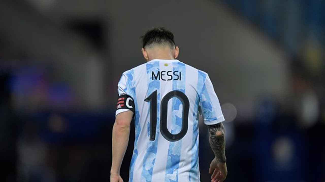 Lionel Messi : അഞ്ചിന്റെ മൊഞ്ചില് മെസി, റെക്കോര്ഡ്; എസ്റ്റോണിയക്കെതിരെ കൂറ്റന് ജയവുമായി അര്ജന്റീന Lionel Messi : അഞ്ചിന്റെ മൊഞ്ചില് മെസി, റെക്കോര്ഡ്; എസ്റ്റോണിയക്കെതിരെ കൂറ്റന് ജയവുമായി അര്ജന്റീന