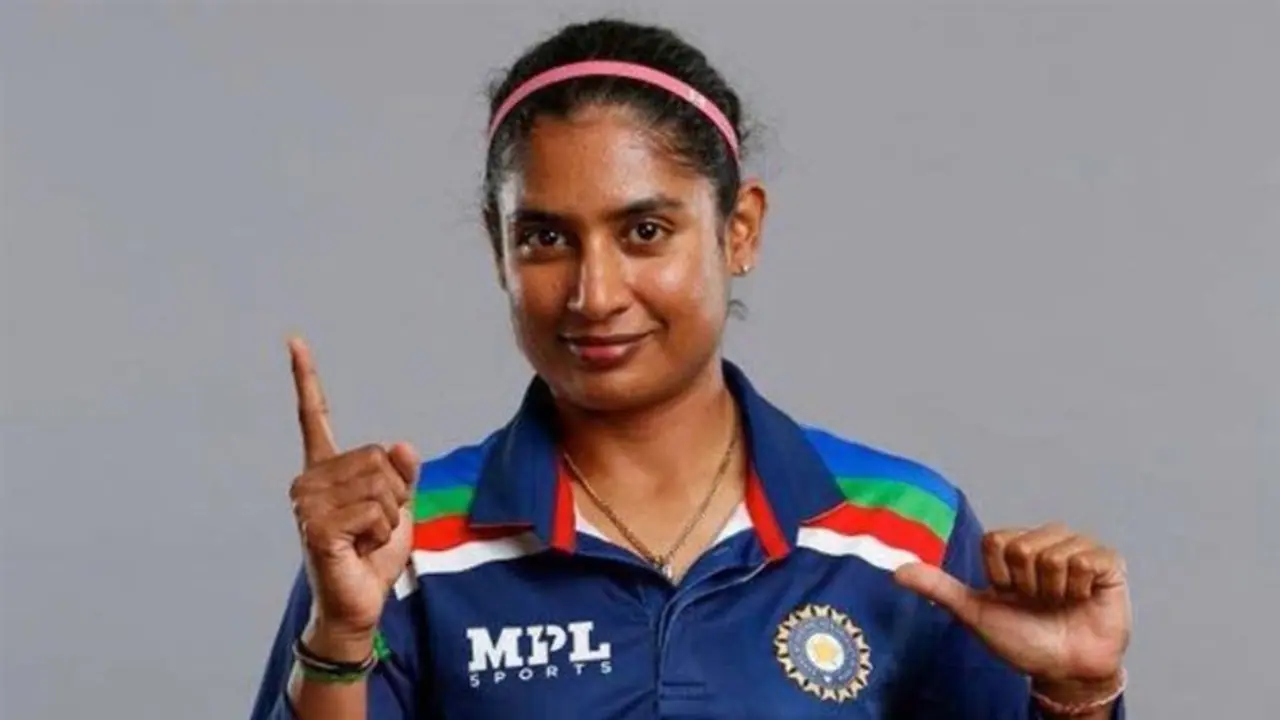 পরপর ৫টি, অজিদের বিরুদ্ধেও ফের অর্ধশতরান বর্ণময় কেরিয়ারে আরও এক ইতিহাস গড়লেন মিতালি পরপর ৫টি, অজিদের বিরুদ্ধেও ফের অর্ধশতরান বর্ণময় কেরিয়ারে আরও এক ইতিহাস গড়লেন মিতালি