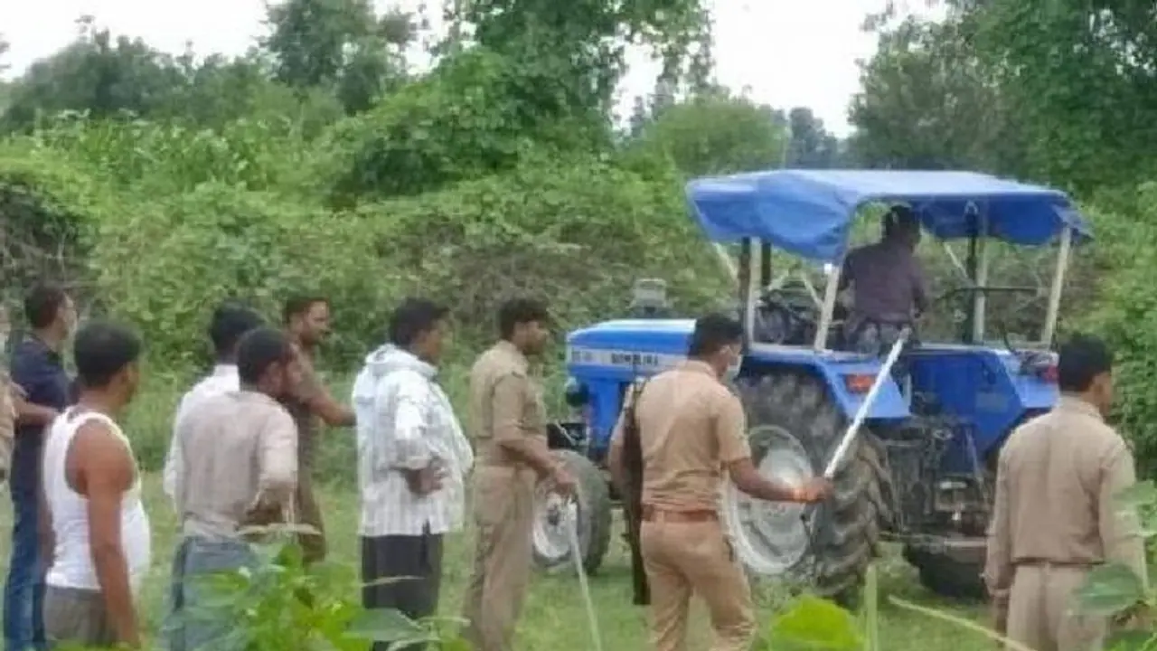 जवान बेटा बना जल्लाद: 70 साल की मां पर ट्रैक्टर चढ़ाकर दी मौत, वो उठ भी नहीं पाई और निकल गए प्राण