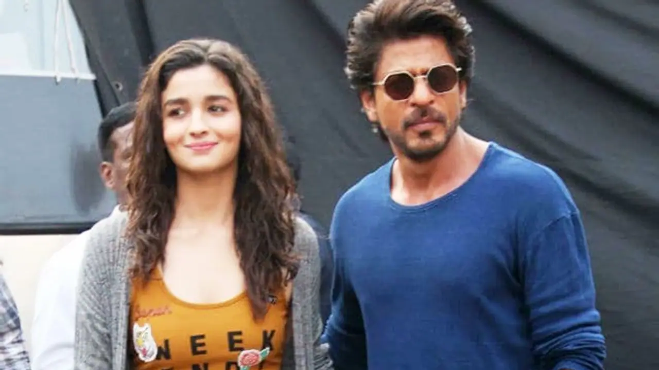 शाहरुख खान को मांगना पड़ा आलिया भट्ट से काम, बोले मैं वक्त पर आऊंगा और प्रोफेशनल भी रहूंगा