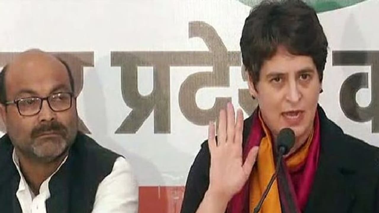 UP कांग्रेस अध्यक्ष का ऐलान: प्रियंका गांधी के नेतृत्व में चुनाव लड़ेगी पार्टी..SP BSP से नहीं गठबंधन