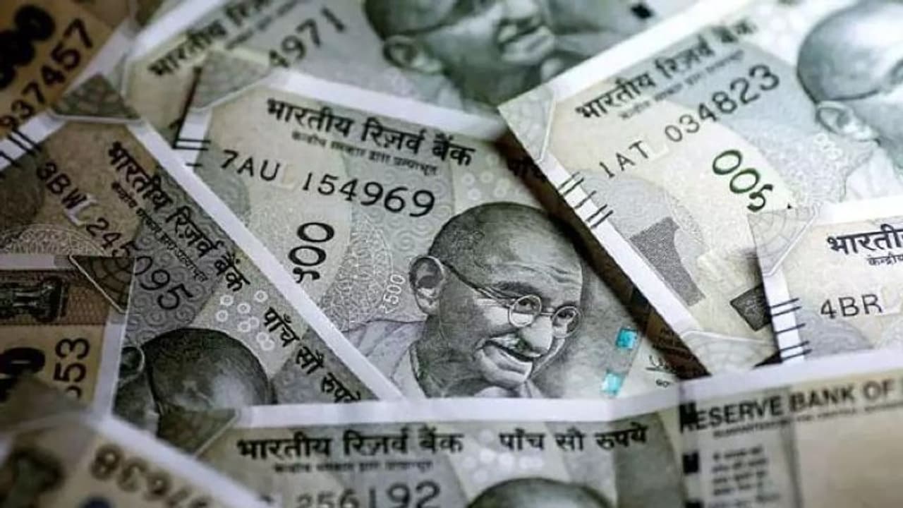 Go Fashion Listing: बाजार में अपने डेब्यु पर कंपनी ने निवेशकों की कराई दोगुनी कमाई, जानिए कितना हुआ फायदा Go Fashion Listing: बाजार में अपने डेब्यु पर कंपनी ने निवेशकों की कराई दोगुनी कमाई, जानिए कितना हुआ फायदा