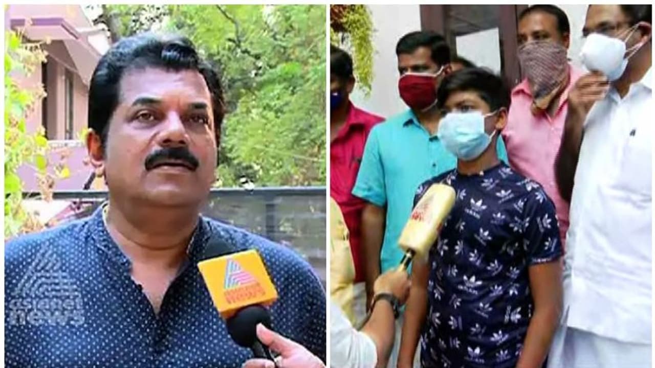 മുകേഷിന്റെ ഫോണ് സംഭാഷണ വിവാദം; കുട്ടിയെ തിരിച്ചറിഞ്ഞു, കുട്ടിയുടെ വീട്ടുകാര് സിപിഎം അനുഭാവികള് മുകേഷിന്റെ ഫോണ് സംഭാഷണ വിവാദം; കുട്ടിയെ തിരിച്ചറിഞ്ഞു, കുട്ടിയുടെ വീട്ടുകാര് സിപിഎം അനുഭാവികള്