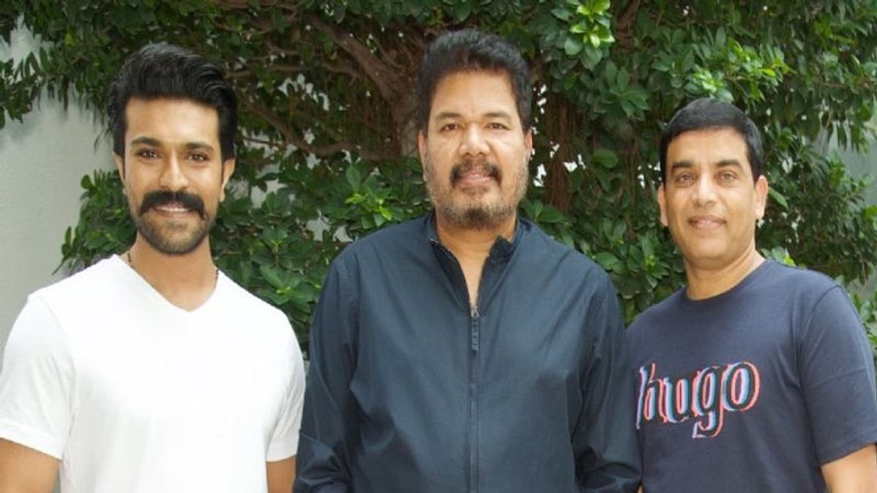 ராம் சரண் படத்தை துவங்க நாள் குறித்த பிரமாண்ட இயக்குனர் ஷங்கர்!! வெளியான லேட்டஸ்ட் அப்டேட்!!