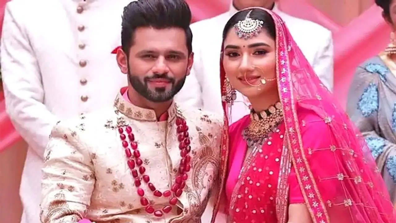 10 दिन बाद शादी करने जा रहे राहुल वैद्य और दिशा परमार, वैदिक रीति रिवाज से लेंगे 7 फेरे 10 दिन बाद शादी करने जा रहे राहुल वैद्य और दिशा परमार, वैदिक रीति रिवाज से लेंगे 7 फेरे