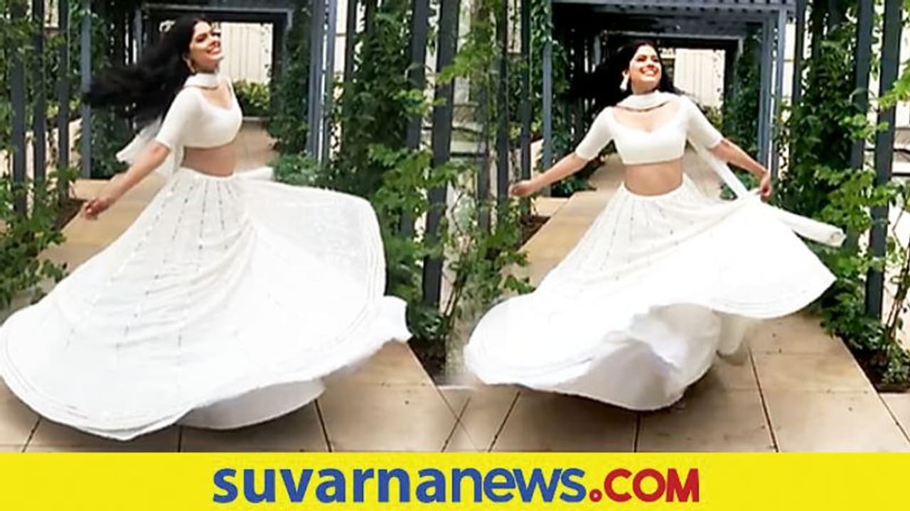 'ರಾಬರ್ಟ್' ನಟಿ ಆಶಾ ಭಟ್ ವಿಡಿಯೋ ವೈರಲ್! 'ರಾಬರ್ಟ್' ನಟಿ ಆಶಾ ಭಟ್ ವಿಡಿಯೋ ವೈರಲ್!