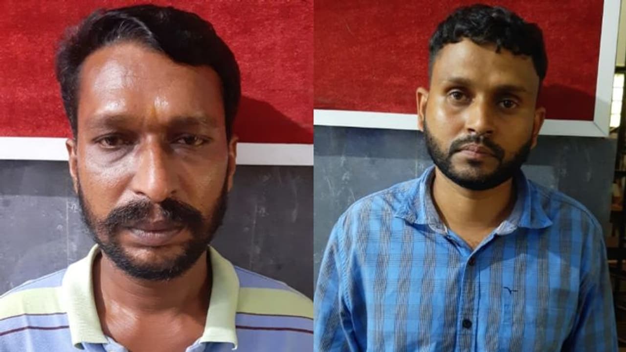 വീടുവിട്ടിറങ്ങിയ മാനസികാസ്വസ്ഥ്യമുള്ള യുവതിയെ ബസില് വെച്ച് പീഡിപ്പിച്ചു; രണ്ടു പേർ അറസ്റ്റിൽ വീടുവിട്ടിറങ്ങിയ മാനസികാസ്വസ്ഥ്യമുള്ള യുവതിയെ ബസില് വെച്ച് പീഡിപ്പിച്ചു; രണ്ടു പേർ അറസ്റ്റിൽ