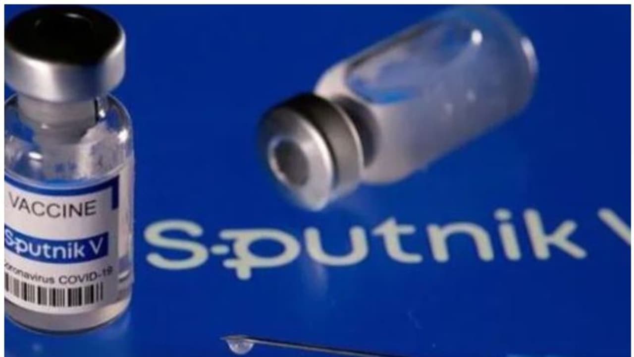 ఒమిక్రాన్ వేరియంట్ను స్పుత్నిక్ వీ సమర్థంగా ఎదుర్కొంటుంది.. రష్యా ప్రభుత్వం ఒమిక్రాన్ వేరియంట్ను స్పుత్నిక్ వీ సమర్థంగా ఎదుర్కొంటుంది.. రష్యా ప్రభుత్వం