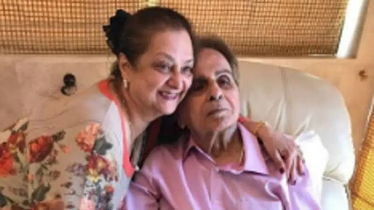 Saira Banu thanked PM Modi, Maharashtra CM Uddhav Thackeray for state honours to her late husband Dilip Kumar Saira Banu thanked PM Modi, Maharashtra CM Uddhav Thackeray for state honours to her late husband Dilip Kumar