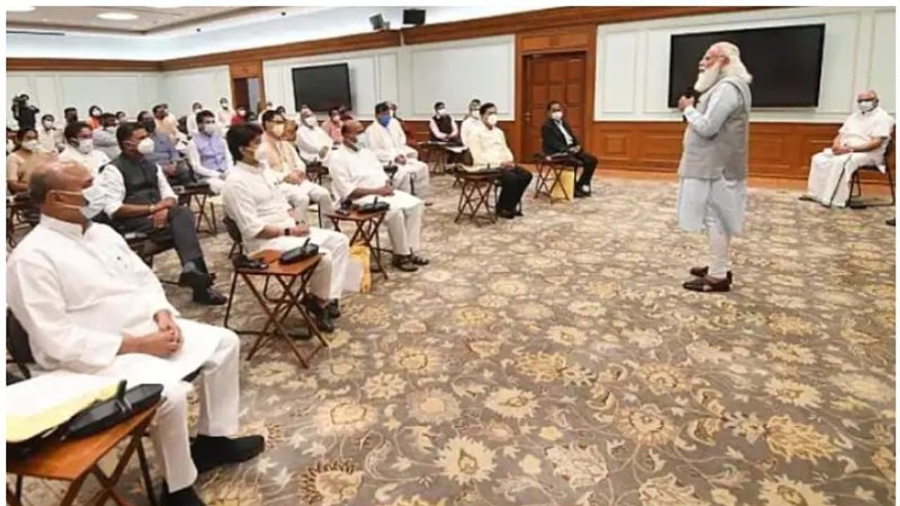 কেউ খুনের মামলায় অভিযুক্ত কেউ দাগী অপরাধী, নরেন্দ্র মোদীর নতুন মন্ত্রীদের কীর্তি জানুন