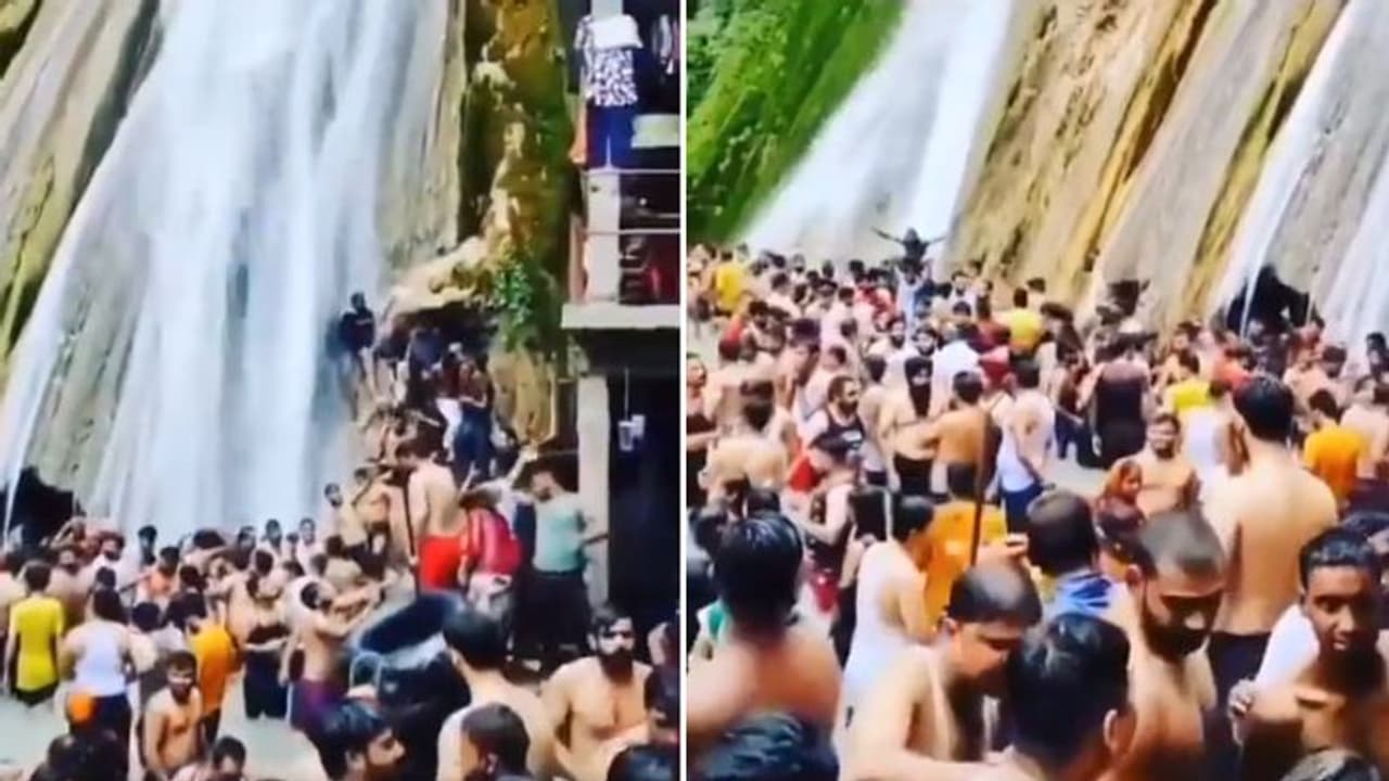 मसूरी में ये क्या हुआ...कोरोनाकाल में ऐसी मस्ती; वीडियो देखेंगे तो होश उड़ जाएंगे
