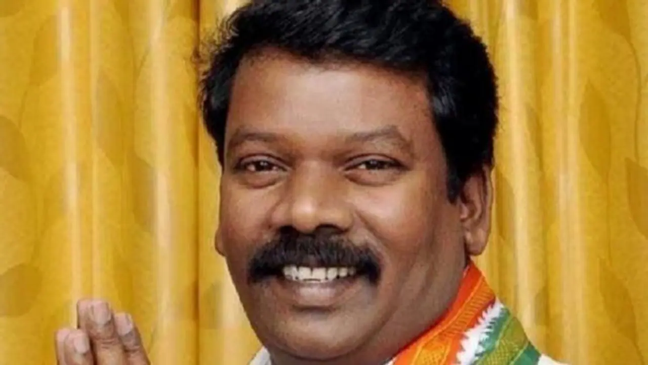 தாடி வைக்காத, தடி இல்லாத பெரியார் மு.க. ஸ்டாலின்... முதல்வரை புகழ்ந்து தள்ளிய காங்கிரஸ்.! தாடி வைக்காத, தடி இல்லாத பெரியார் மு.க. ஸ்டாலின்... முதல்வரை புகழ்ந்து தள்ளிய காங்கிரஸ்.!