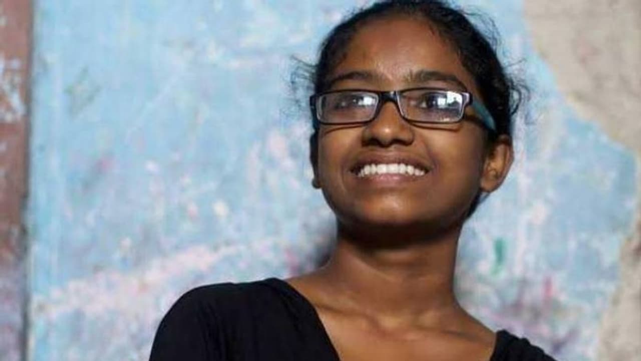 കാമാത്തിപുരയിലെ ബാല്യത്തിൽ നിന്നും ന്യൂയോർക്ക് സർവകലാശാലയിലേക്ക്, ശ്വേത നടന്ന ദൂരം