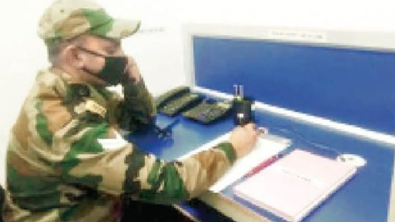 अरूणाचल में आर्मी का वाहन दुर्घटनाग्रस्त, एक जवान की मौत, ITBP ने सात घायलों को एयरलिफ्ट करा अस्पताल पहुंचाया अरूणाचल में आर्मी का वाहन दुर्घटनाग्रस्त, एक जवान की मौत, ITBP ने सात घायलों को एयरलिफ्ट करा अस्पताल पहुंचाया