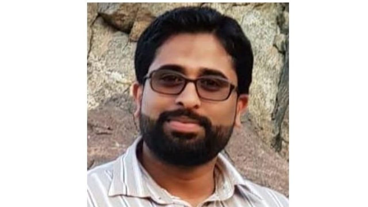 പ്രവാസി മലയാളി യുവാവ് ഹൃദയാഘാതം മൂലം മരണപ്പെട്ടു പ്രവാസി മലയാളി യുവാവ് ഹൃദയാഘാതം മൂലം മരണപ്പെട്ടു