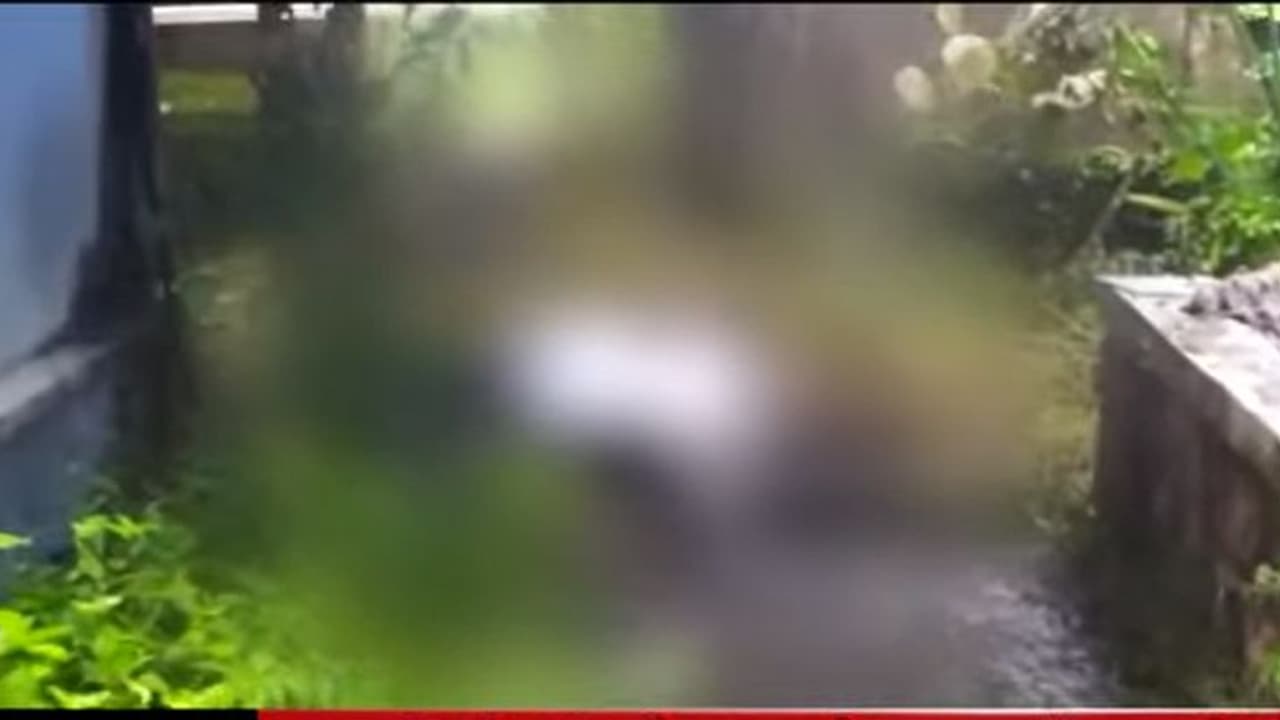 കല്ലൂപ്പാറയില് യുവാവിന്റെ മൃതദേഹം കത്തിക്കരിഞ്ഞ നിലയില് കണ്ടെത്തി കല്ലൂപ്പാറയില് യുവാവിന്റെ മൃതദേഹം കത്തിക്കരിഞ്ഞ നിലയില് കണ്ടെത്തി