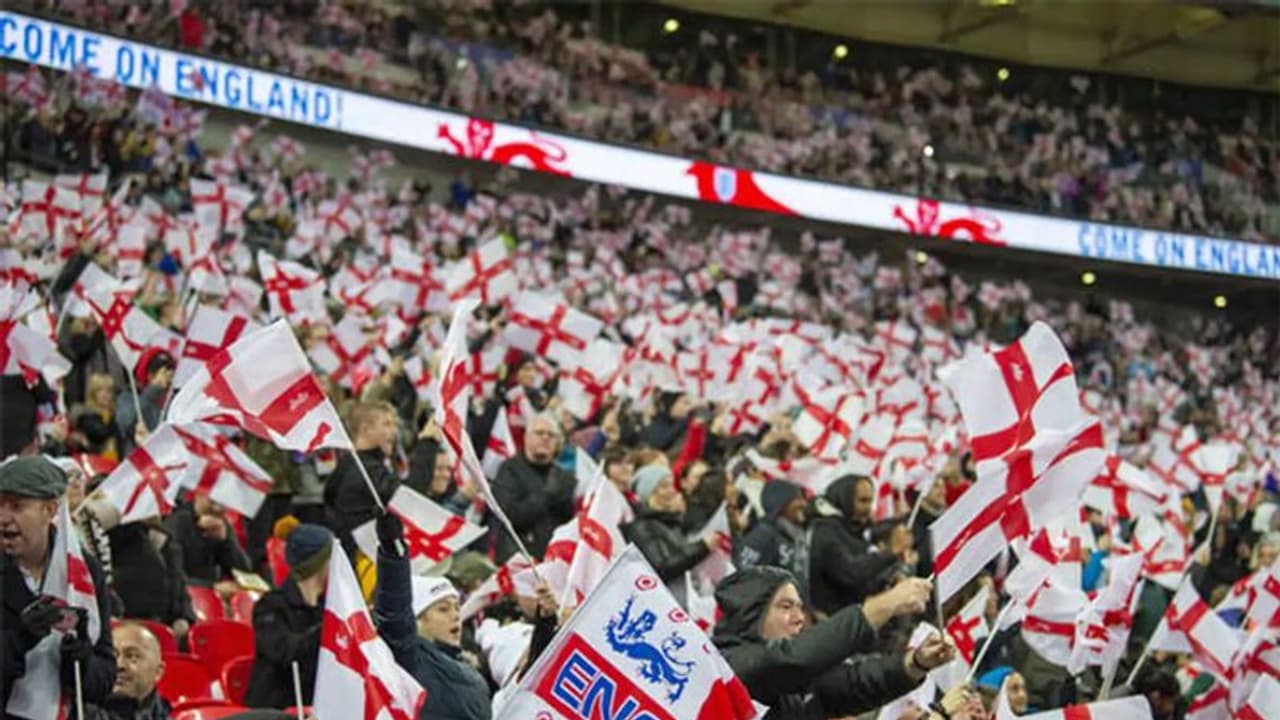 कोरोना को ताक पर रख खचाखच भरे स्टेडियम में होगा यूरो कप का फाइनल, 83 हजार दर्शकों ने खरीदा टिकट कोरोना को ताक पर रख खचाखच भरे स्टेडियम में होगा यूरो कप का फाइनल, 83 हजार दर्शकों ने खरीदा टिकट