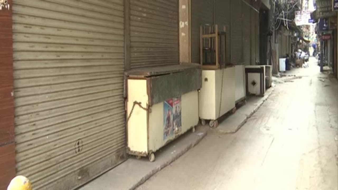 9 दिन बाद फिर मौतें 1200 के पार, त्रिपुरा में मिले डेल्टा वेरिएंट प्लस के 90 से अधिक मामलों ने बढ़ाई चिंता 9 दिन बाद फिर मौतें 1200 के पार, त्रिपुरा में मिले डेल्टा वेरिएंट प्लस के 90 से अधिक मामलों ने बढ़ाई चिंता