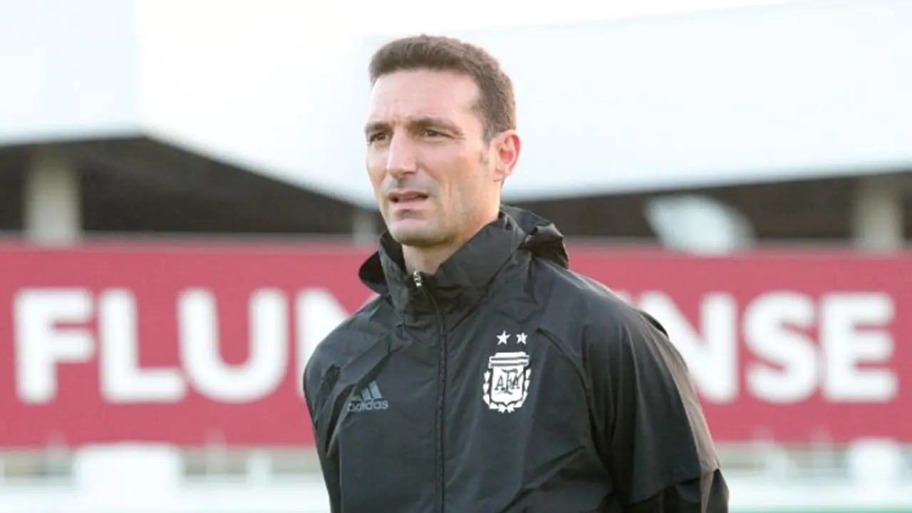 കോപ്പ ഫൈനല്: അഞ്ച് സ്ഥാനത്തേക്ക് 10 താരങ്ങളുടെ മത്സരം, തല പുകച്ച് അർജൻറൈൻ പരിശീലകന് കോപ്പ ഫൈനല്: അഞ്ച് സ്ഥാനത്തേക്ക് 10 താരങ്ങളുടെ മത്സരം, തല പുകച്ച് അർജൻറൈൻ പരിശീലകന്