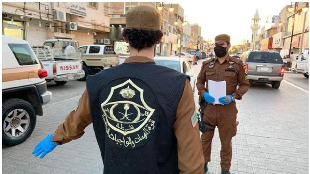 താമസരേഖ, തൊഴിൽ നിയമലംഘനം: സൗദിയിൽ ഒരാഴ്ചക്കിടെ പിടിലായത് 13,620 പേർ താമസരേഖ, തൊഴിൽ നിയമലംഘനം: സൗദിയിൽ ഒരാഴ്ചക്കിടെ പിടിലായത് 13,620 പേർ