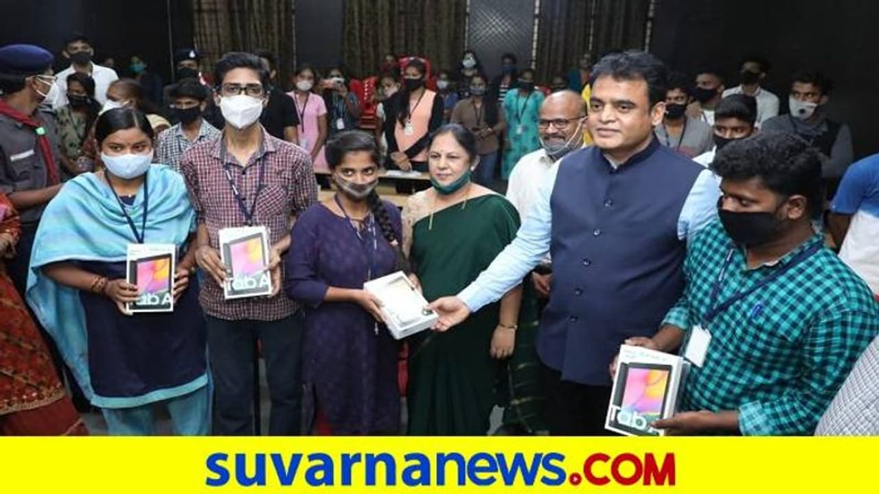 ಉನ್ನತ ಶಿಕ್ಷಣ ಕ್ಷೇತ್ರದಲ್ಲಿ ಸ್ಮಾರ್ಟ್ಕ್ಲಾಸ್ ರೂಂ ಅಭಿವೃದ್ಧಿ: ಅಶ್ವತ್ಥನಾರಾಯಣ ಉನ್ನತ ಶಿಕ್ಷಣ ಕ್ಷೇತ್ರದಲ್ಲಿ ಸ್ಮಾರ್ಟ್ಕ್ಲಾಸ್ ರೂಂ ಅಭಿವೃದ್ಧಿ: ಅಶ್ವತ್ಥನಾರಾಯಣ