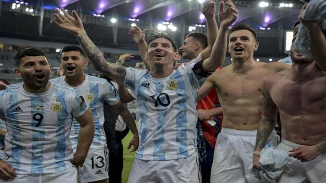 Copa America 2021 Final: 28 साल बाद अर्जेंटीना बना चैंपियन, मेसी ने जीती पहली सीनियर इंटरनेशनल ट्रॉफी Copa America 2021 Final: 28 साल बाद अर्जेंटीना बना चैंपियन, मेसी ने जीती पहली सीनियर इंटरनेशनल ट्रॉफी