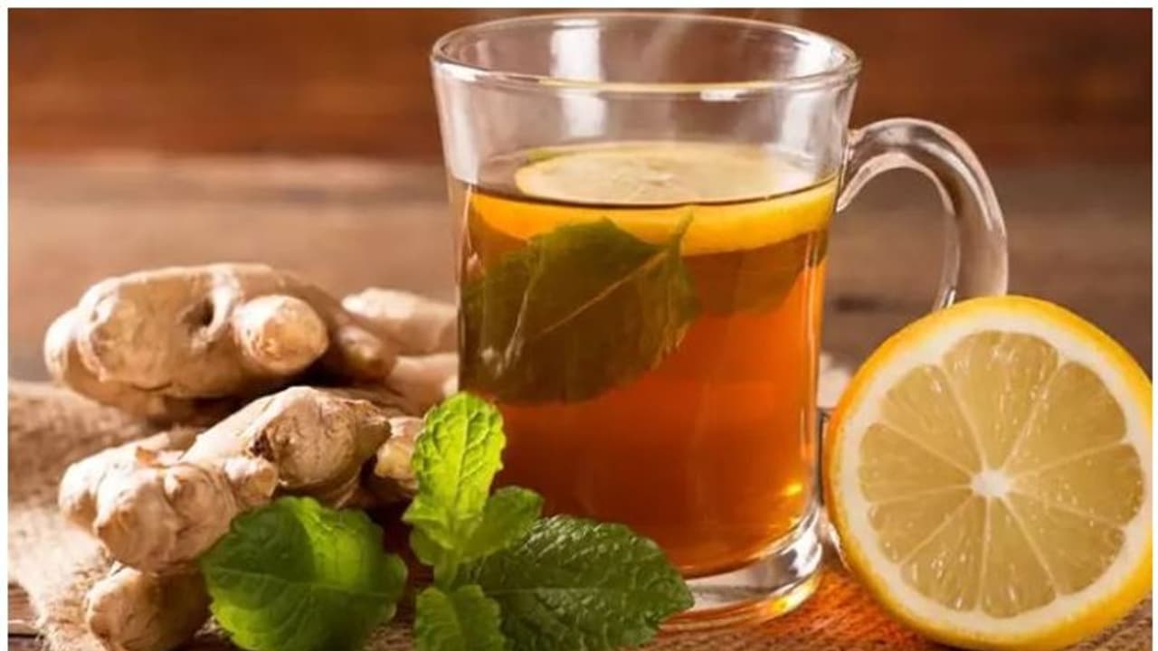 ചായ കുടിക്കാൻ സമയമായില്ലേ, ചൂട് ഇഞ്ചി ചായ കുടിച്ചാലോ...? ചായ കുടിക്കാൻ സമയമായില്ലേ, ചൂട് ഇഞ്ചി ചായ കുടിച്ചാലോ...?