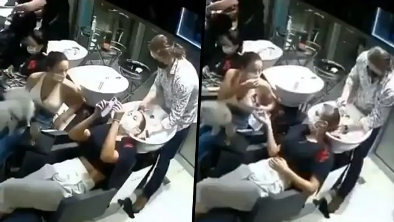 Woman talks to her friend during head wash; Here's what angry hairdresser did next Woman talks to her friend during head wash; Here's what angry hairdresser did next