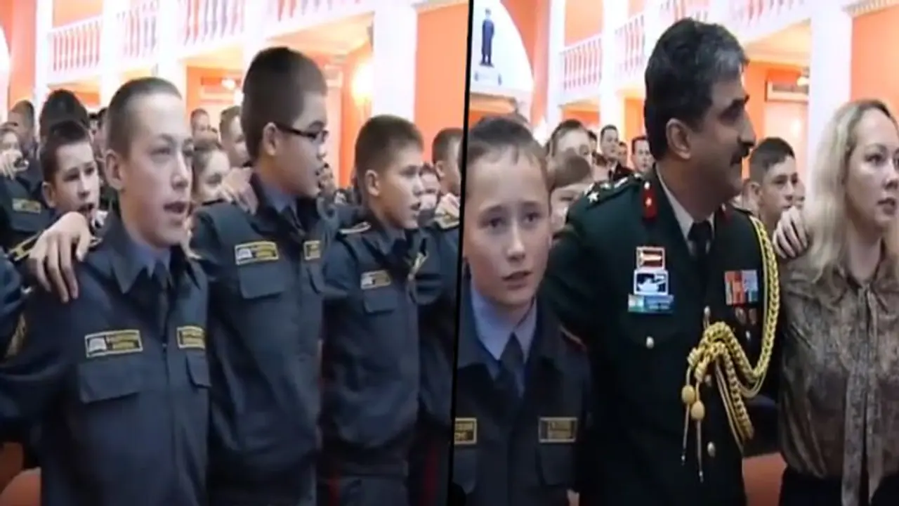 Russian Military Cadets Sing Mohammed Rafi's hit song 'Aye Watan'; Watch Video Russian Military Cadets Sing Mohammed Rafi's hit song 'Aye Watan'; Watch Video