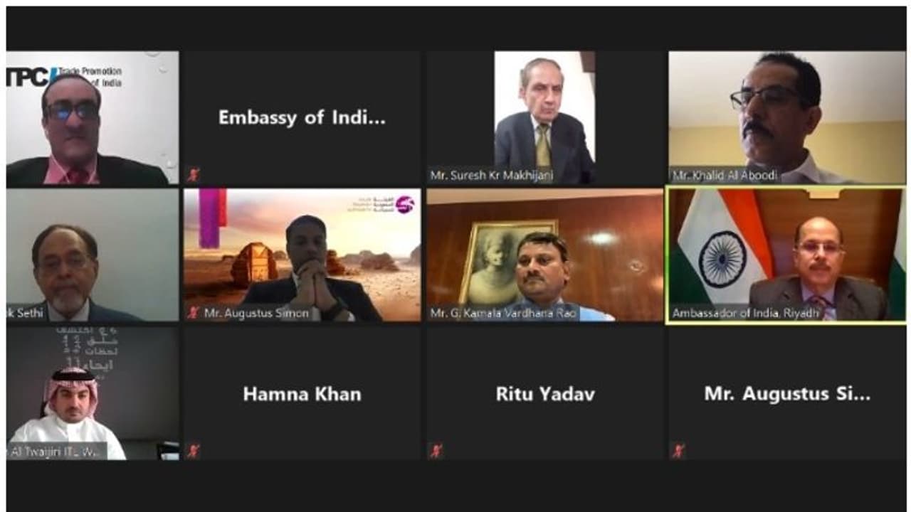 ഇന്ത്യയിൽ നിന്ന് സൗദിയിലേക്ക് വിമാന യാത്ര: വീണ്ടും സൗദി അധികൃതരുമായി സംസാരിച്ചെന്ന് ഇന്ത്യൻ അംബാസഡർ ഇന്ത്യയിൽ നിന്ന് സൗദിയിലേക്ക് വിമാന യാത്ര: വീണ്ടും സൗദി അധികൃതരുമായി സംസാരിച്ചെന്ന് ഇന്ത്യൻ അംബാസഡർ