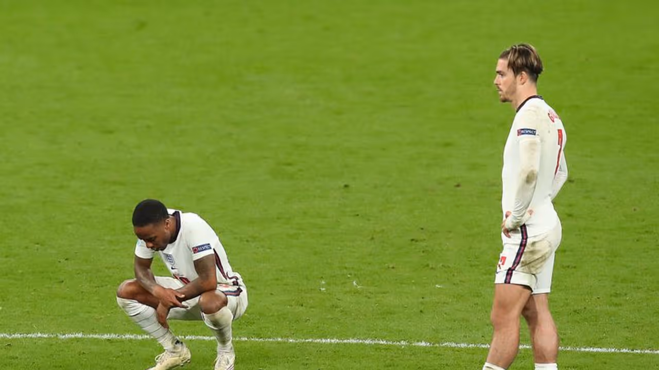 പെനൽറ്റി എടുക്കാതെ ഒഴിഞ്ഞുമാറിയിട്ടില്ല, വിമർശനങ്ങൾക്ക് മറുപടി നൽകി ജാക്ക് ഗ്രീലിഷ് പെനൽറ്റി എടുക്കാതെ ഒഴിഞ്ഞുമാറിയിട്ടില്ല, വിമർശനങ്ങൾക്ക് മറുപടി നൽകി ജാക്ക് ഗ്രീലിഷ്