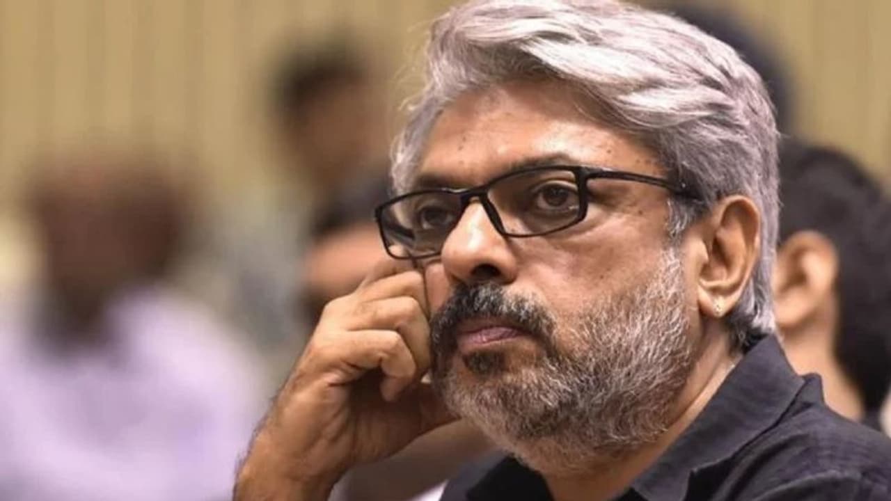 গুজারিশের পর ফের কোরিওগ্রাফারের ভূমিকায় বনশালী, হীরামান্ডির জন্য কেন এমন সিদ্ধান্ত পরিচালকের গুজারিশের পর ফের কোরিওগ্রাফারের ভূমিকায় বনশালী, হীরামান্ডির জন্য কেন এমন সিদ্ধান্ত পরিচালকের