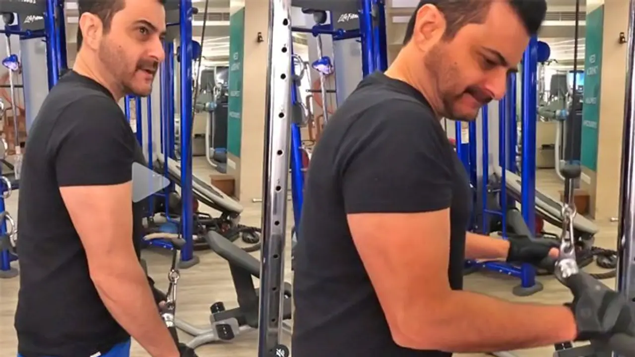 19 महीने बाद वर्कआउट करते दिखे अनिल कपूर के भाई, एक शख्स ने पूछा कितना वजन उठा लेते हैं? 19 महीने बाद वर्कआउट करते दिखे अनिल कपूर के भाई, एक शख्स ने पूछा कितना वजन उठा लेते हैं?