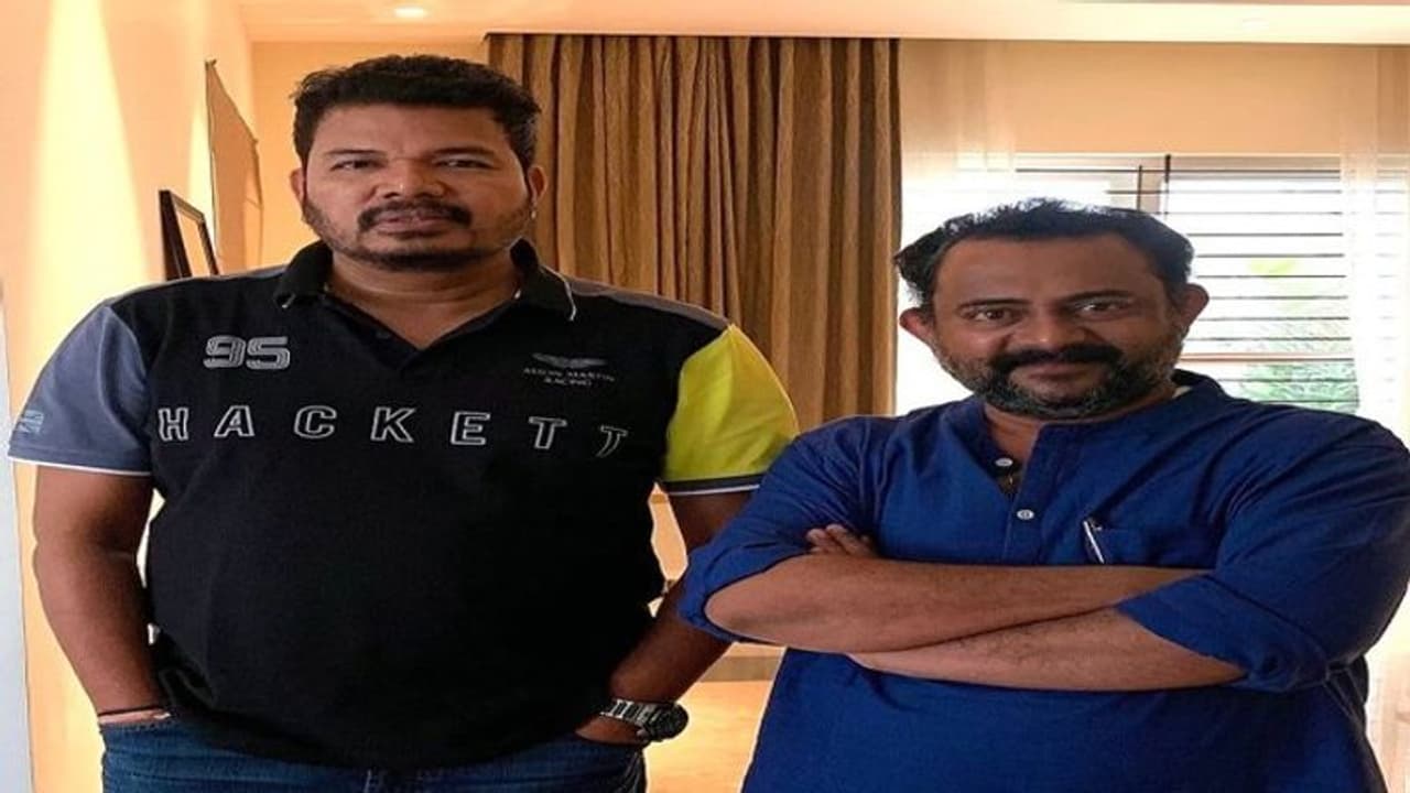 బుర్రా సాయిమాధవ్ చేతికి చెర్రి శంకర్ సినిమా.. ఇంకా ఐదు పెద్దవి బుర్రా సాయిమాధవ్ చేతికి చెర్రి శంకర్ సినిమా.. ఇంకా ఐదు పెద్దవి