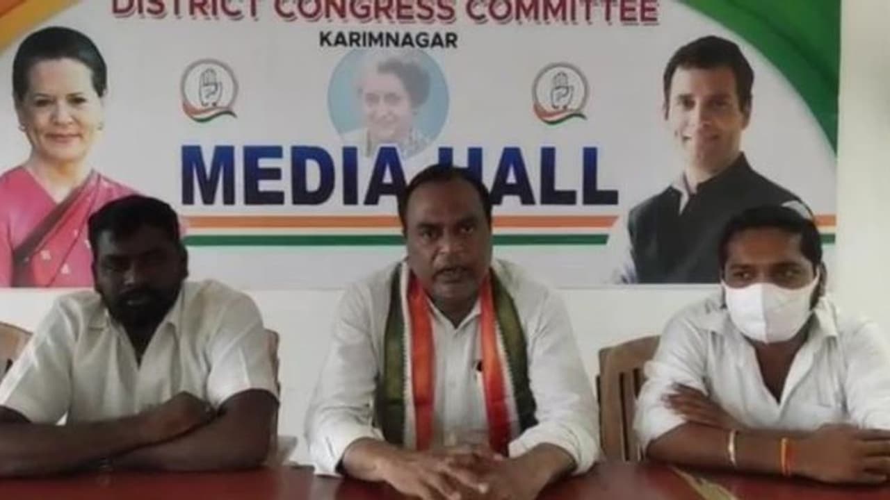 బిడ్డా కౌశిక్ రెడ్డి ఒళ్లు దగ్గరపెట్టుకో...లేదంటే ఉరికించి తంతాం: కరీంనగర్ వర్కింగ్ ప్రెసిడెంట్ వార్నింగ్