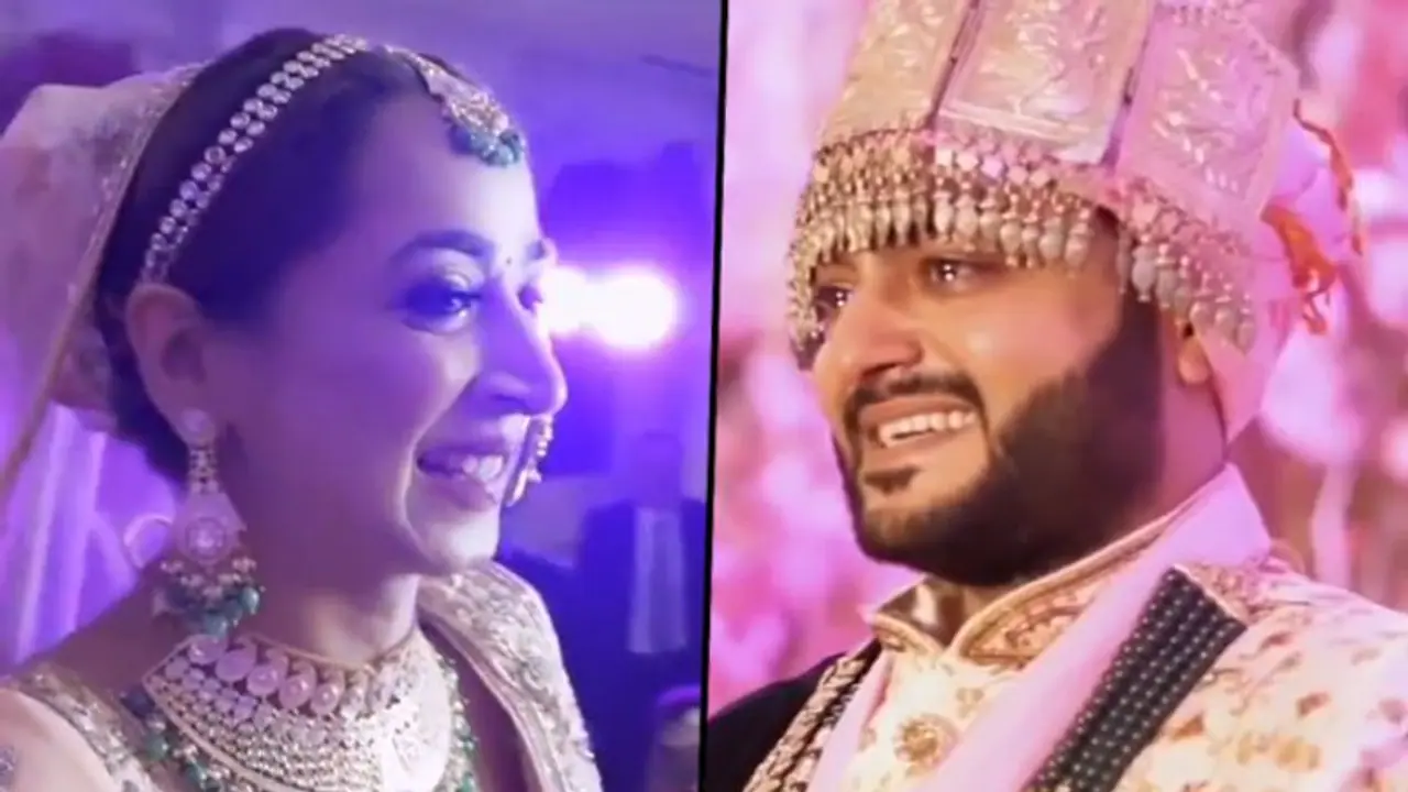 Groom sheds tears of joy as his bride walks towards the stage; watch adorable video Groom sheds tears of joy as his bride walks towards the stage; watch adorable video