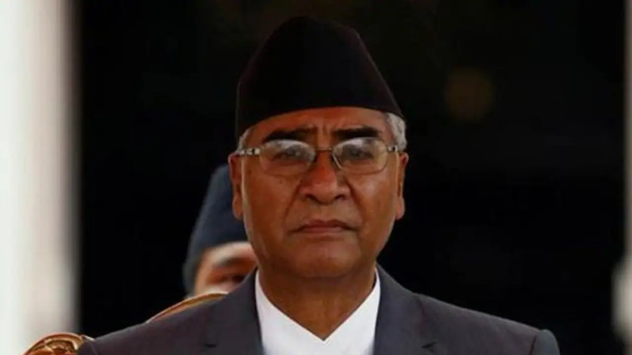 ನೇಪಾಳದಲ್ಲಿ ಆರ್ಥಿಕ ಬಿಕ್ಕಟ್ಟು: ಚಿನ್ನ, ಕಾರು ಆಮದಿಗೆ ಬ್ರೇಕ್, ವಾರಕ್ಕೆ 2 ದಿನ ರಜೆಗೆ ಚಿಂತನೆ!