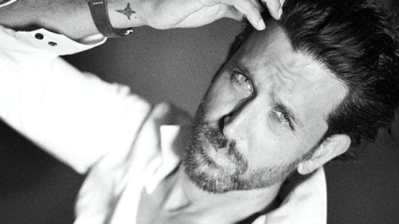 'ഒരു കാരണവുമില്ലാതെ നൃത്തം ചെയ്യുന്ന ആളുകൾക്കൊപ്പമുണ്ടാകണം', വീഡിയോയുമായി ഹൃത്വിക് റോഷൻ 'ഒരു കാരണവുമില്ലാതെ നൃത്തം ചെയ്യുന്ന ആളുകൾക്കൊപ്പമുണ്ടാകണം', വീഡിയോയുമായി ഹൃത്വിക് റോഷൻ