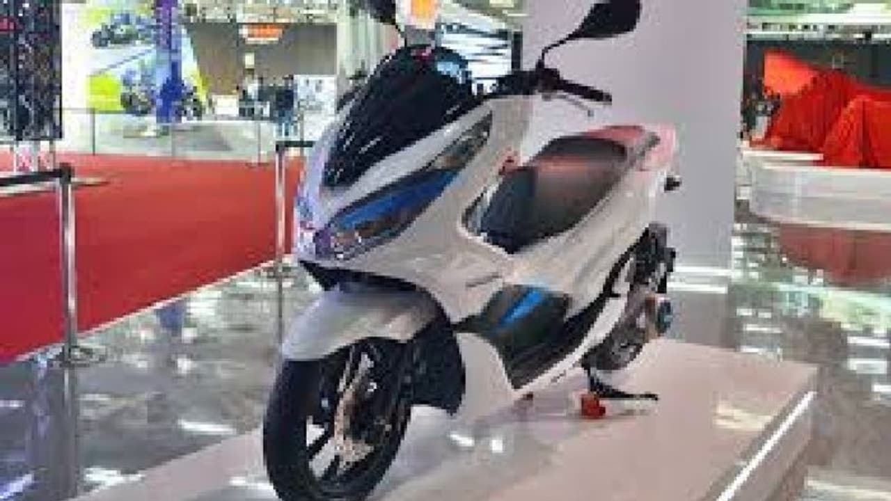 একবার চার্জেই চলবে টানা ৮৭ কিমি, হন্ডার নতুন ই স্কুটার বাজার মাতাচ্ছে একবার চার্জেই চলবে টানা ৮৭ কিমি, হন্ডার নতুন ই স্কুটার বাজার মাতাচ্ছে