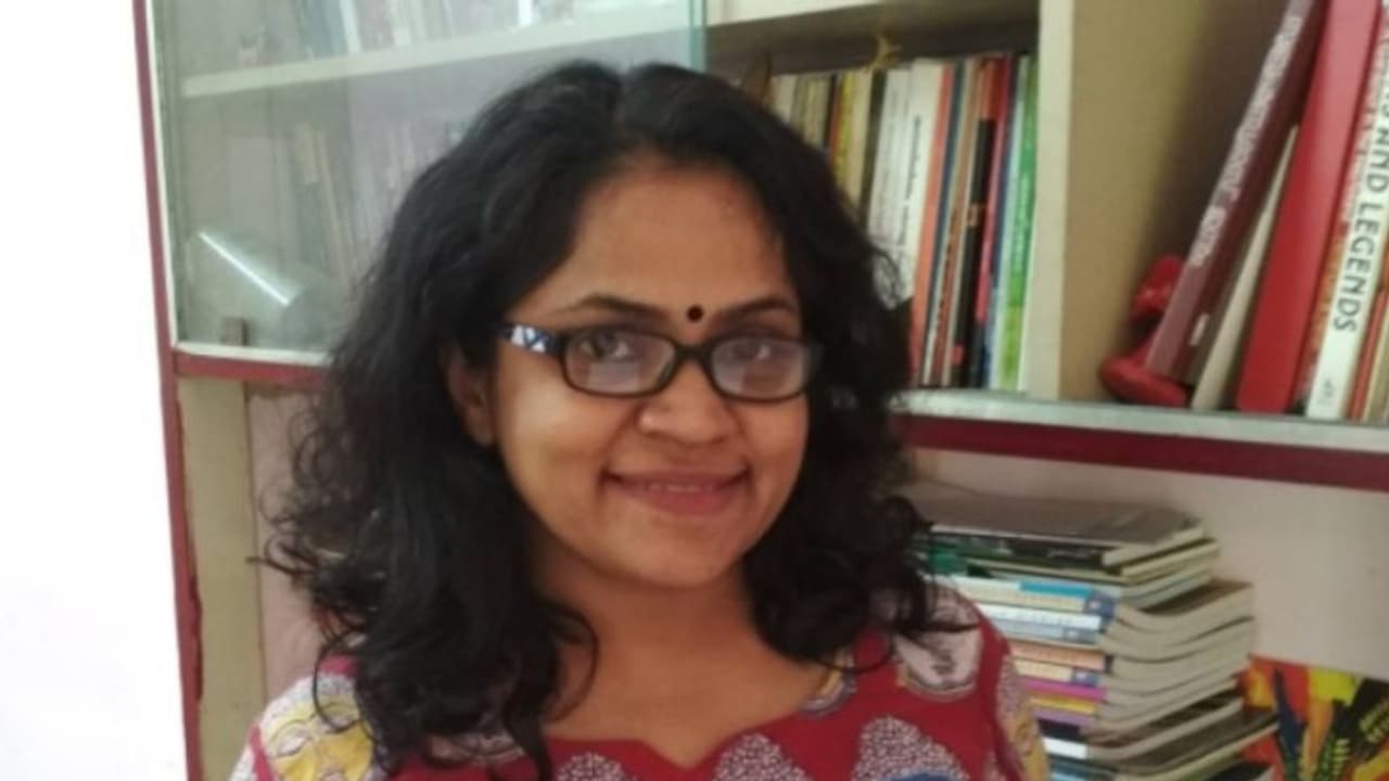 കുഞ്ഞിലയ്‍ക്കെതിരായ നടപടിയില്‍ പ്രതിഷേധം: വനിത ചലച്ചിത്രമേളയില്‍ നിന്ന് വിധു വിന്‍സെന്‍റ് സിനിമ പിന്‍വലിച്ചു