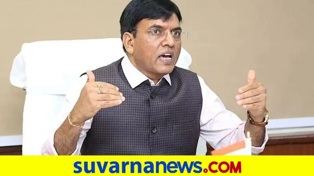 ವ್ಯಾಕ್ಸಿನ್ Vs ಪಾಲಿಟಿಕ್ಸ್: ರಾಜ್ಯಗಳಿಗೆ ಆರೋಗ್ಯ ಸಚಿವರ ಖಡಕ್ ಕ್ಲಾಸ್! ವ್ಯಾಕ್ಸಿನ್ Vs ಪಾಲಿಟಿಕ್ಸ್: ರಾಜ್ಯಗಳಿಗೆ ಆರೋಗ್ಯ ಸಚಿವರ ಖಡಕ್ ಕ್ಲಾಸ್!