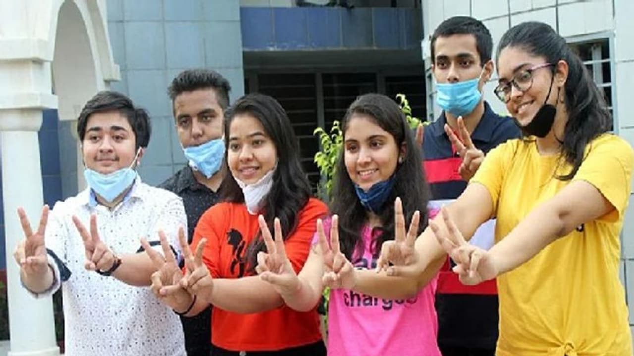 MP 10th Result: एमपी बोर्ड 10वीं का रिजल्ट घोषित, एक क्लिक पर यहां देखें..एक भी स्टूडेंट फेल नहीं MP 10th Result: एमपी बोर्ड 10वीं का रिजल्ट घोषित, एक क्लिक पर यहां देखें..एक भी स्टूडेंट फेल नहीं