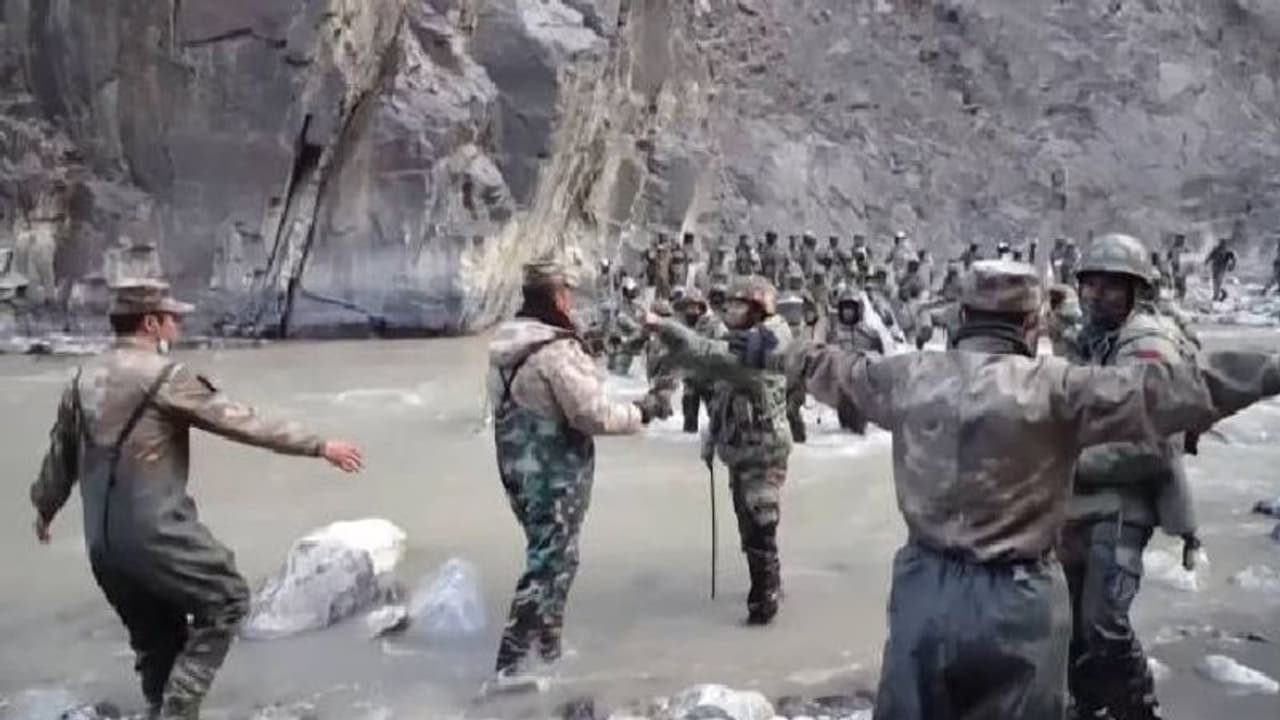 ভারতকে সমঝে চলছে চিন, ফেব্রুয়ারি থেকে নতুন করে কোনও অনুপ্রবেশ নেই, দাবি ভারতীয় সেনার ভারতকে সমঝে চলছে চিন, ফেব্রুয়ারি থেকে নতুন করে কোনও অনুপ্রবেশ নেই, দাবি ভারতীয় সেনার