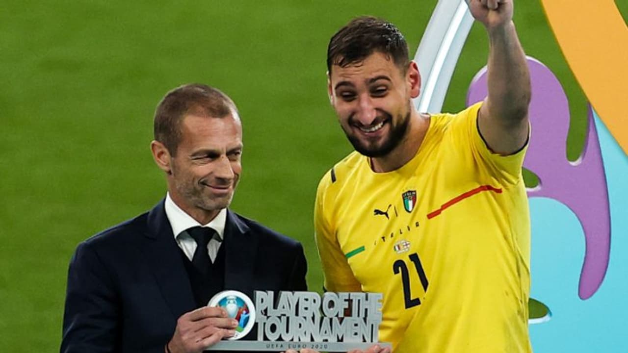 യൂറോ കപ്പ് ഹീറോ ഡോണറുമ്മ ഇനി പിഎസ്ജിയില്; വമ്പന് കരാര് യൂറോ കപ്പ് ഹീറോ ഡോണറുമ്മ ഇനി പിഎസ്ജിയില്; വമ്പന് കരാര്