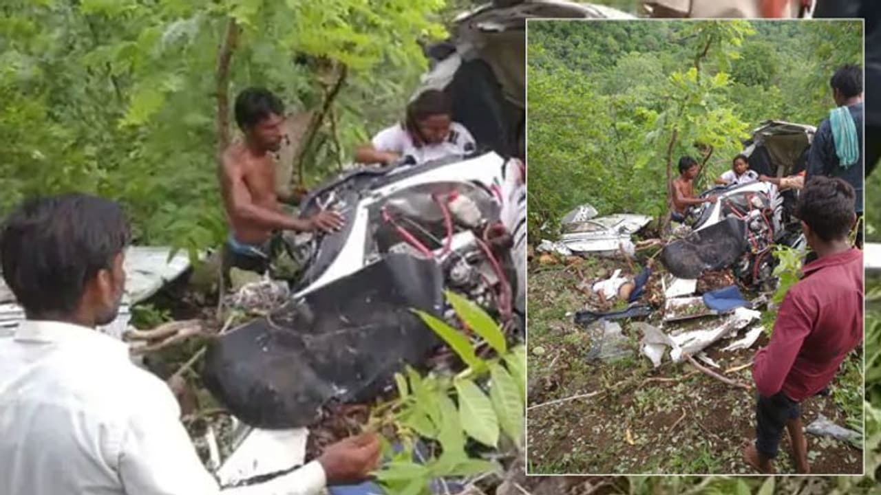 हवा में लहराते हुए घने जंगल में जा गिरा एयरक्राफ्ट, धमाके की आवाज सुन दौड़े दौड़े पहुंचे गांववाले; फिर हुआ ये हवा में लहराते हुए घने जंगल में जा गिरा एयरक्राफ्ट, धमाके की आवाज सुन दौड़े दौड़े पहुंचे गांववाले; फिर हुआ ये